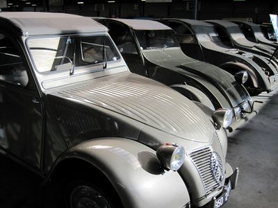2CV (Custom).jpg
