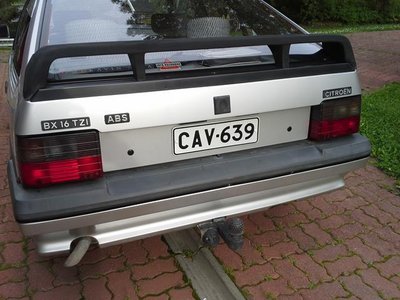 Bx ehjillä takavaloilla.jpg