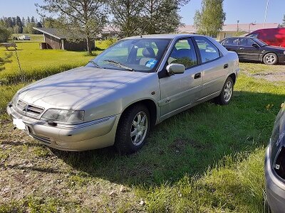 Xantia 1_8.jpg